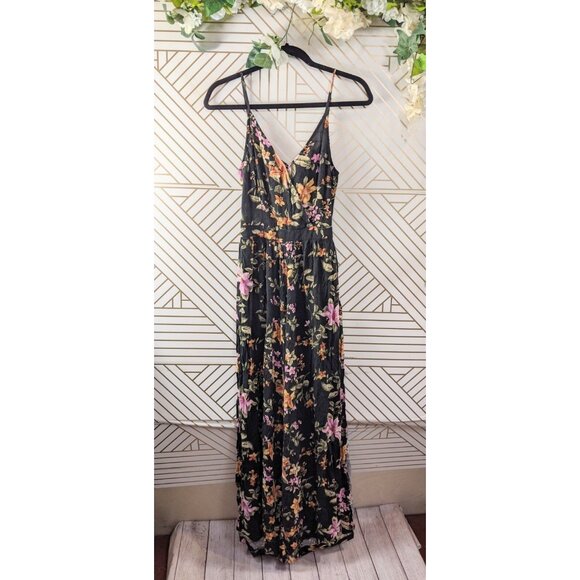 AMERICAN EAGLE Women's Floral Jumpsuit V-Neck Split Leg Flowy Size Small - Picture 1 of 11